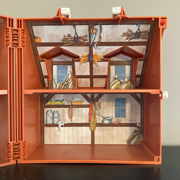Playmobil Take-Along Barn with Handle, Full of Accessories - Picture 3 of 16